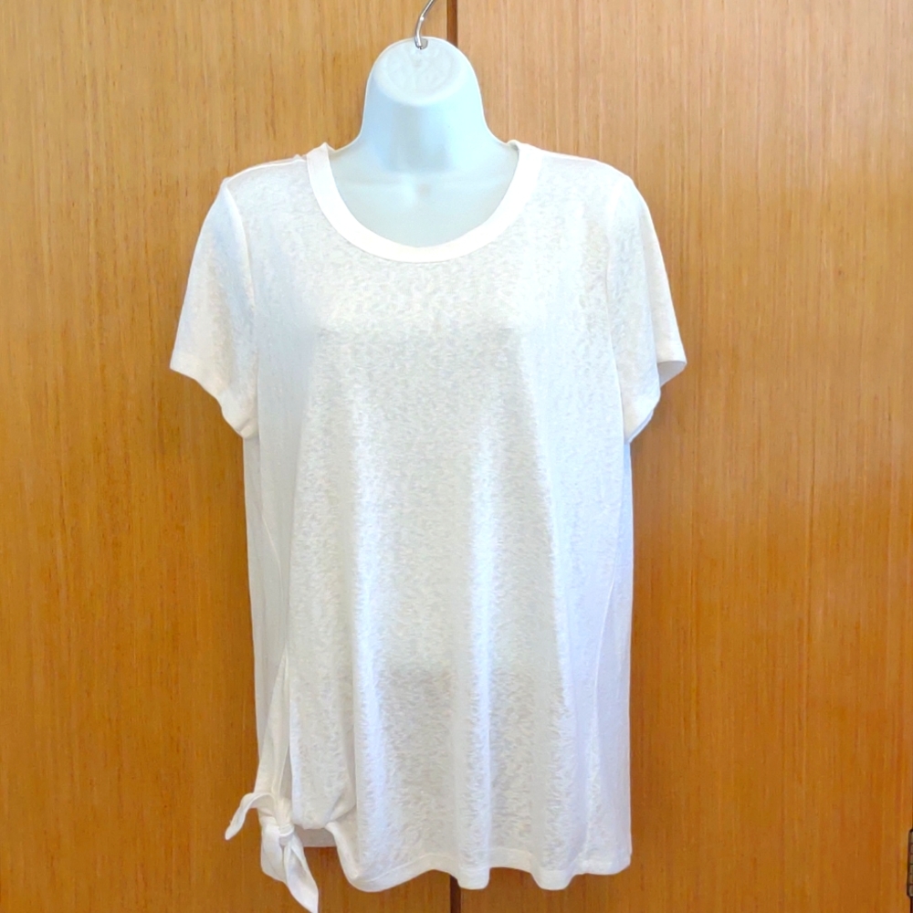 NWOT SS Scoop Neck White Top SZ L By Bobeau